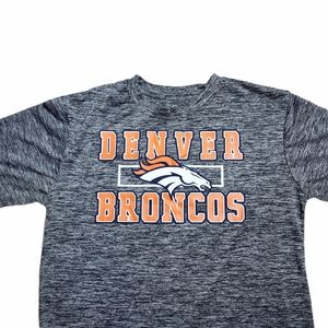 NFL Denver Broncos Football Team Jersey/Tee